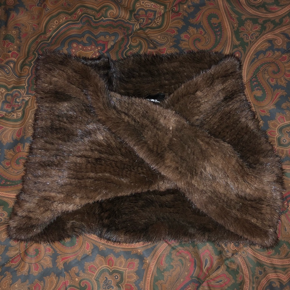 Natural Mink Fur Infiniti Scarf